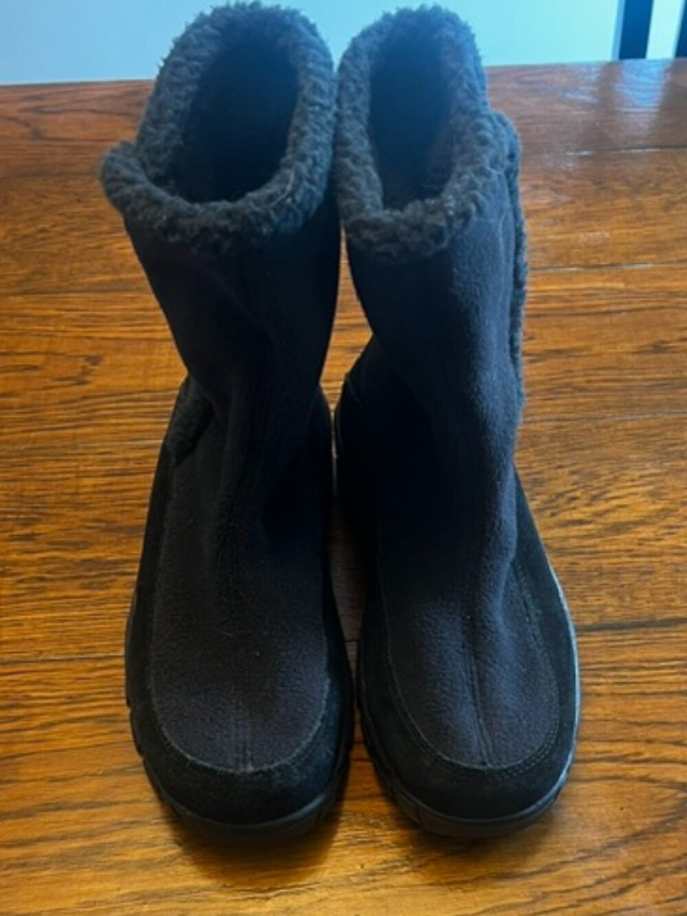 Women's Land's End Mid Calf Suede Boot, Size 9. Black Suede, Pull on, Ex Cond!